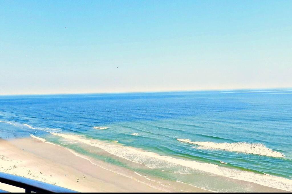 3 Bedroom Oceanfront Jacuzzi Wyndham Ocean Walk - Live Your Bucket List 2125 Daytona Beach Buitenkant foto